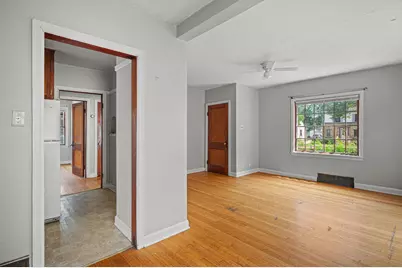 5437 N Bethmaur Ln, Glendale, WI 53209 - Photo 6