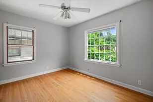 5437 N Bethmaur Ln, Glendale, WI 53209 - Photo 8