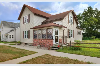 213 E Centralia St, Elkhorn, WI 53121 - Photo 1