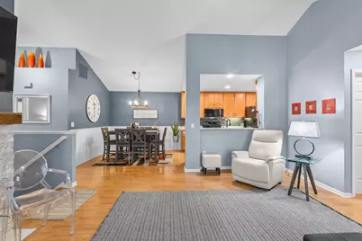 N16W26443  Meadowgrass Cir #F, Pewaukee, WI 53072 - Photo 4