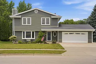 N170W20010 Hunters Rd, Jackson, WI 53037 - Photo 2