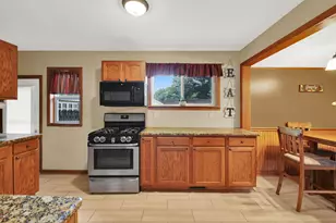 4336 S Pennsylvania Ave, Saint Francis, WI 53235 - Photo 10
