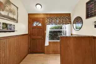 4336 S Pennsylvania Ave, Saint Francis, WI 53235 - Photo 6