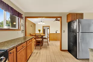 4336 S Pennsylvania Ave, Saint Francis, WI 53235 - Photo 12