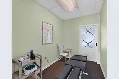202-208 N Main St, Thiensville, WI 53092 - Photo 18