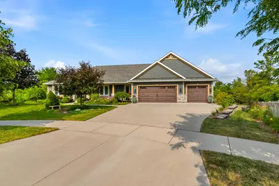 475  Conifer Ct, Port Washington, WI 53074 - Photo 1