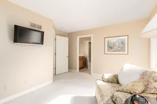 21100 Chancery Ct, Brookfield, WI 53045 - Photo 32