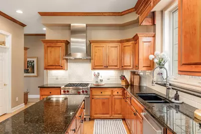 21100  Chancery Ct, Brookfield, WI 53045 - Photo 16