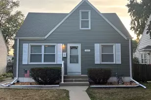 3143 N 89th St, Milwaukee, WI 53222 - Photo 1