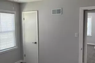 3143 N 89th St, Milwaukee, WI 53222 - Photo 10