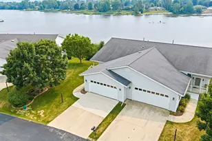 1621 Blue Heron Dr, Two Rivers, WI 54241 - Photo 12