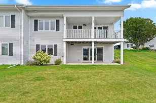 1621 Blue Heron Dr, Two Rivers, WI 54241 - Photo 10