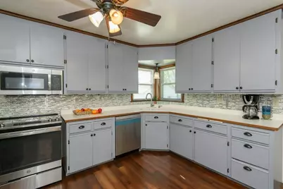 5122 N 65th St, Milwaukee, WI 53218 - Photo 8