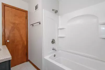5122 N 65th St, Milwaukee, WI 53218 - Photo 14