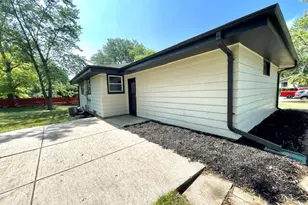 N87W17833 Shepherd Dr, Menomonee Falls, WI 53051 - Photo 32