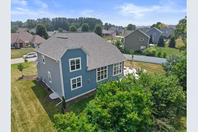 W273N2473  Arlington Dr, Pewaukee, WI 53072 - Photo 50