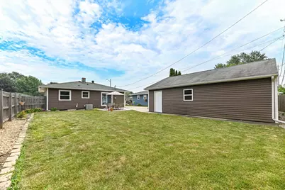 8524  19th Ave, Kenosha, WI 53143 - Photo 20