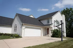 N48W16103 Lone Oak Ln, Menomonee Falls, WI 53051 - Photo 1