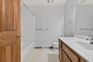 N48W16103 Lone Oak Ln, Menomonee Falls, WI 53051 - Photo 26