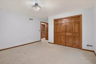 N48W16103 Lone Oak Ln, Menomonee Falls, WI 53051 - Photo 30