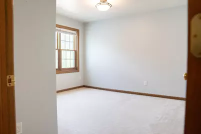 N48W16103  Lone Oak Ln, Menomonee Falls, WI 53051 - Photo 16