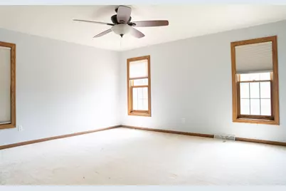 N48W16103  Lone Oak Ln, Menomonee Falls, WI 53051 - Photo 20