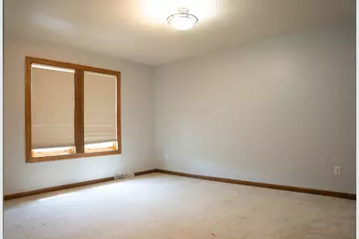 N48W16103  Lone Oak Ln, Menomonee Falls, WI 53051 - Photo 18