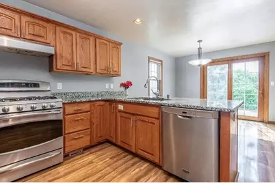 N48W16103  Lone Oak Ln, Menomonee Falls, WI 53051 - Photo 10