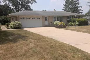 5331 Orchard Ln, Greendale, WI 53129 - Photo 2