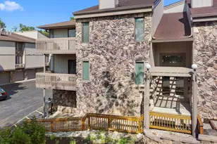 844 Kendall Ln, Lake Geneva, WI 53147 - Photo 2