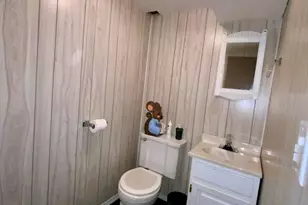 1504 Philippen St, Manitowoc, WI 54220 - Photo 26