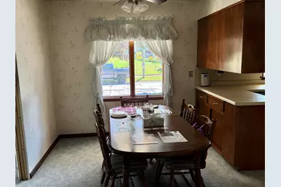 1504  Philippen St, Manitowoc, WI 54220 - Photo 4