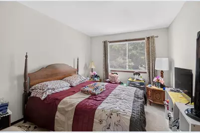 5616  Cambridge Ln #4, Racine, WI 53406 - Photo 12