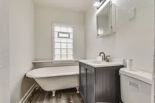 3173 N 41st St, Milwaukee, WI 53216 - Photo 8