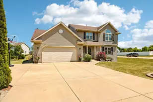 4121 Stormy Dr, Racine, WI 53139 - Photo 4