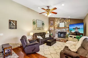 4121 Stormy Dr, Racine, WI 53139 - Photo 10