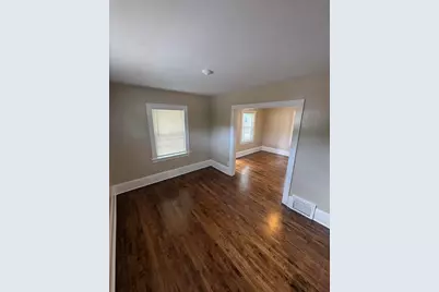1601 S 65th St, West Allis, WI 53214 - Photo 6