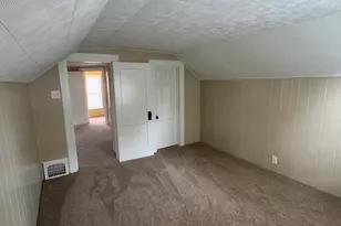 1601 S 65th St, West Allis, WI 53214 - Photo 12