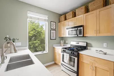 2080 N Commerce St #319, Milwaukee, WI 53212 - Photo 6