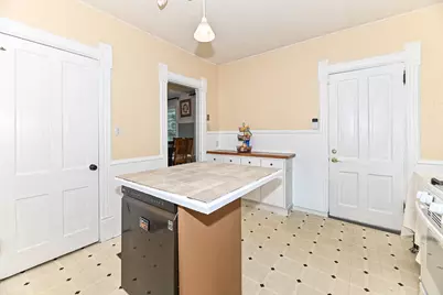 431  Dunbar Ave, Waukesha, WI 53186 - Photo 16