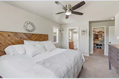 2616  Creekview Ct, Sheboygan, WI 53081 - Photo 14