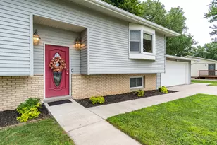 209 West Ave, Holmen, WI 54636 - Photo 1
