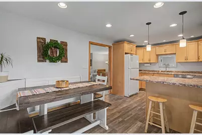 209  West Ave, Holmen, WI 54636 - Photo 10