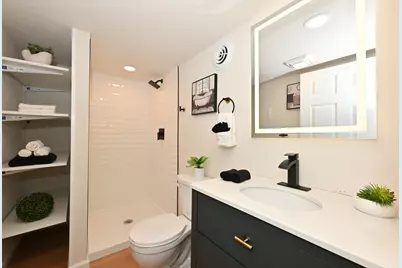 6657 N 53rd St, Milwaukee, WI 53223 - Photo 24
