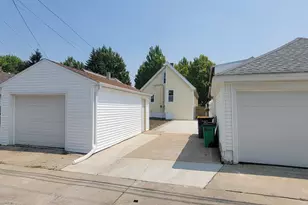 1201 S 75th St, West Allis, WI 53214 - Photo 22