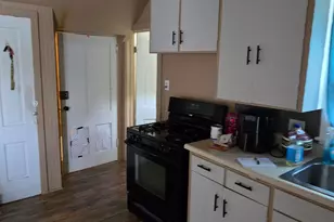 124 E Merrill Ave, Fond du Lac, WI 54935 - Photo 6