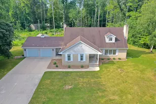 3511 Wildwood Dr, Manitowoc, WI 54220 - Photo 44