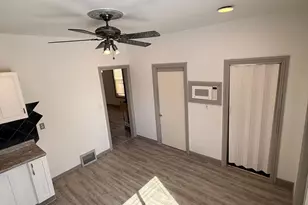 1433 W National Ave, Milwaukee, WI 53204 - Photo 14