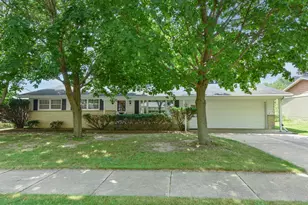 2017 Chestnut St, West Bend, WI 53095 - Photo 24