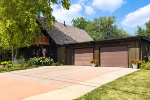 709 N Water St, Watertown, WI 53098 - Photo 2